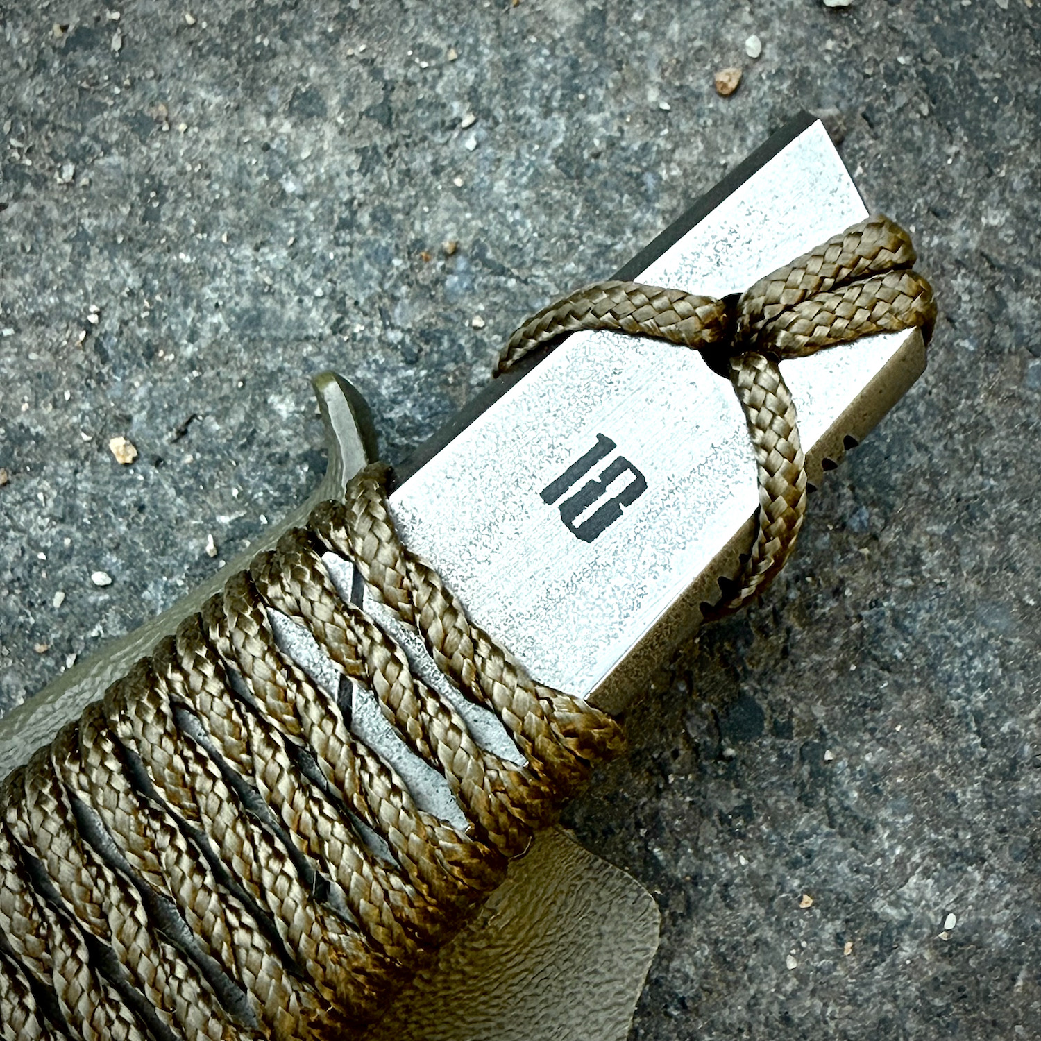 knife