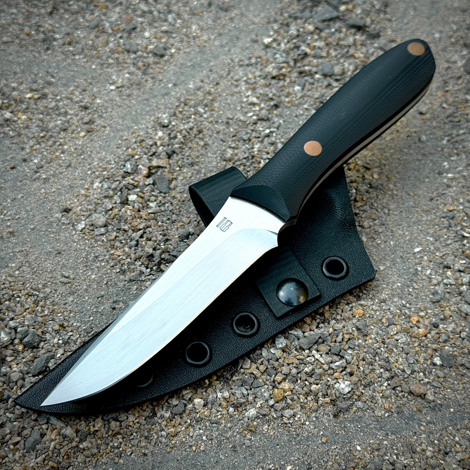 knife