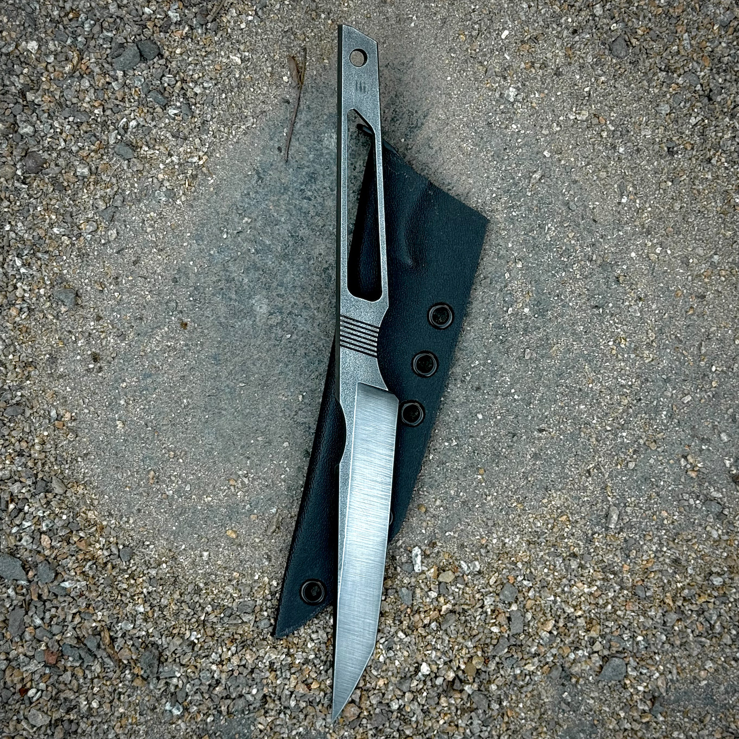knife